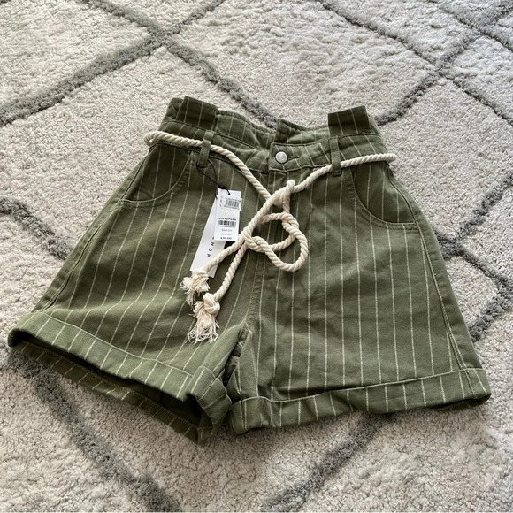 Topshop Green Stripe Paperbag High Waist Shorts high rise 4 new - Picture 2 of 13